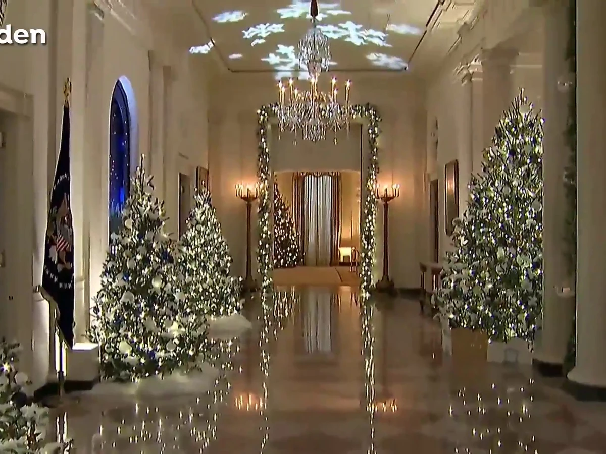 Jill Biden muestra la decoración de Navidad de la Casa Blanca: así es con respecto a la 'era Trump' Jill Biden muestra la decoración de Navidad de la Casa Blanca: así es con respecto a la 'era Trump'