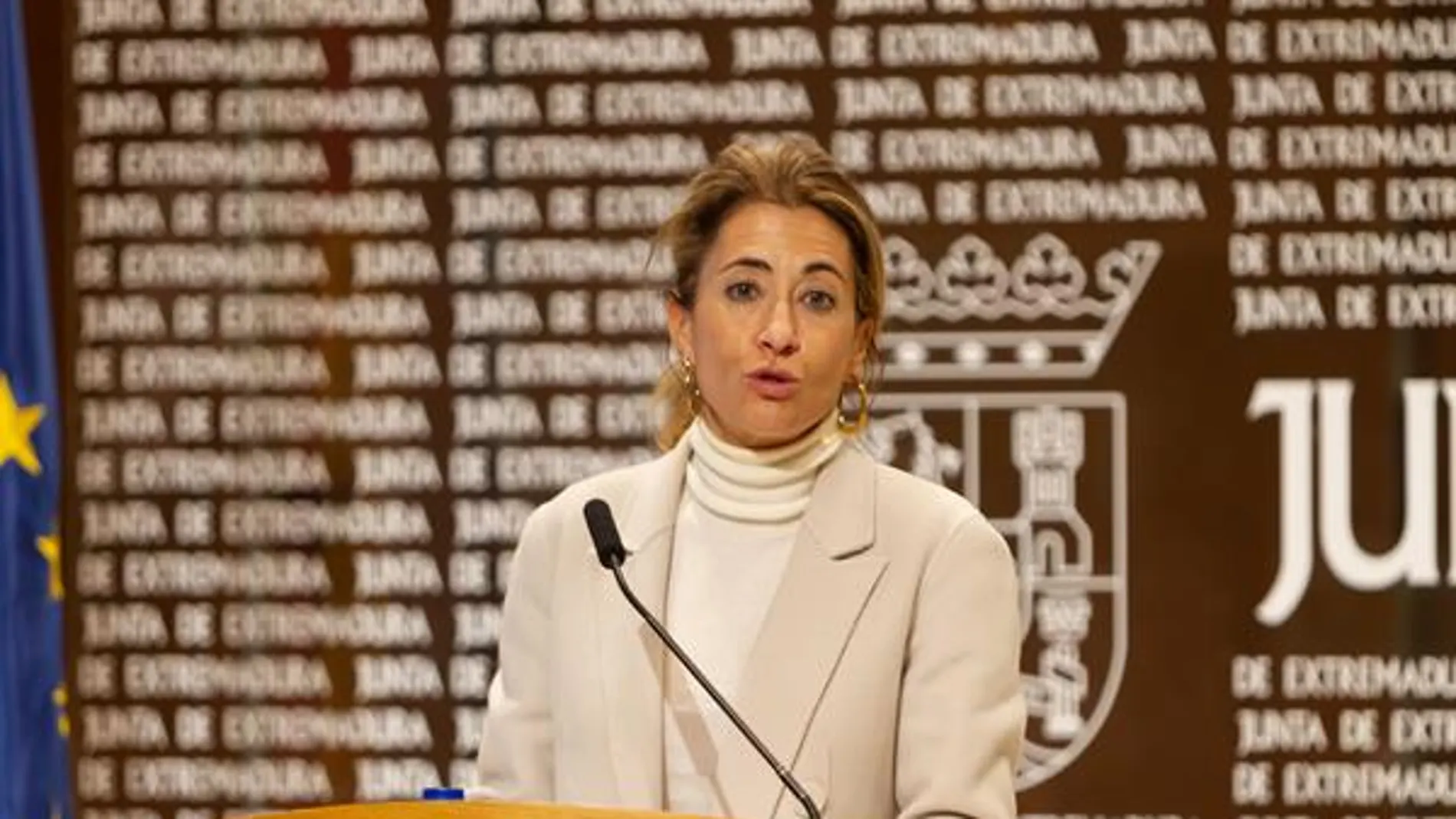 Raquel Sánchez anuncia que llevará al Consejo de Ministros este mes la nueva Ley de Movilidad que incluye pagar por el uso de la red viaria