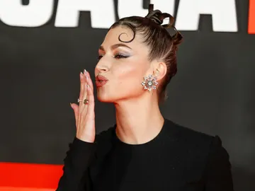 Úrsula Corberó en la alfombra roja de 'La Casa de Papel' Úrsula Corberó en la alfombra roja de 'La Casa de Papel'