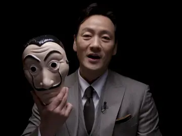 Park Hae-soo se estrena en 'La Casa de Papel' Park Hae-soo se estrena en 'La Casa de Papel'