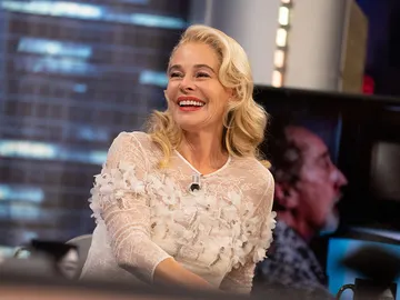 Belén Rueda explica cómo es rodar un beso con un perro: "No quería pasarme la lengua por la cara" Belén Rueda explica cómo es rodar un beso con un perro: "No quería pasarme la lengua por la cara"