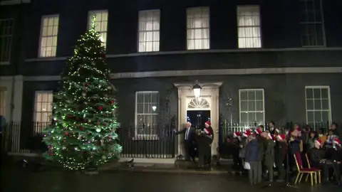 Boris Johnson árbol Downing Street Boris Johnson árbol Downing Street