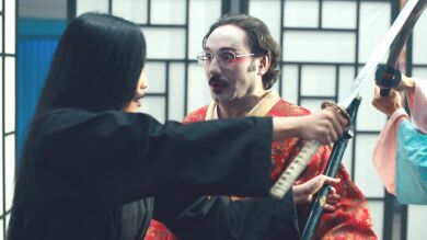 Povedilla tenía razón sobre su novia: ¡el amor florece en pleno duelo ninja! 