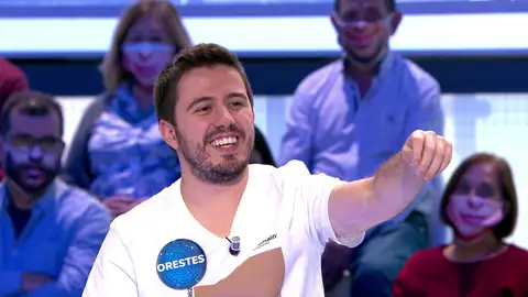 El concierto en solitario de Orestes para su amor platónico: “Está a la orilla del río” El concierto en solitario de Orestes para su amor platónico: “Está a la orilla del río”