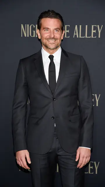 Bradley Cooper en el estreno de su película 'Nightmare Alley' Bradley Cooper en el estreno de su película 'Nightmare Alley'