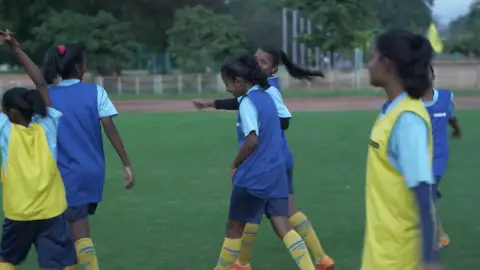 Fundaciones Ferrer y La Liga inauguran la primera academia femenina de fútbol en la India Fundaciones Ferrer y La Liga inauguran la primera academia femenina de fútbol en la India