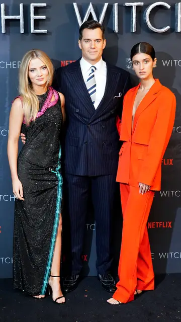Henry Cavill, Freya Allen y Anya Chalotra en la premiere de la temporada 2 de 'The Witcher' Henry Cavill, Freya Allen y Anya Chalotra en la premiere de la temporada 2 de 'The Witcher'