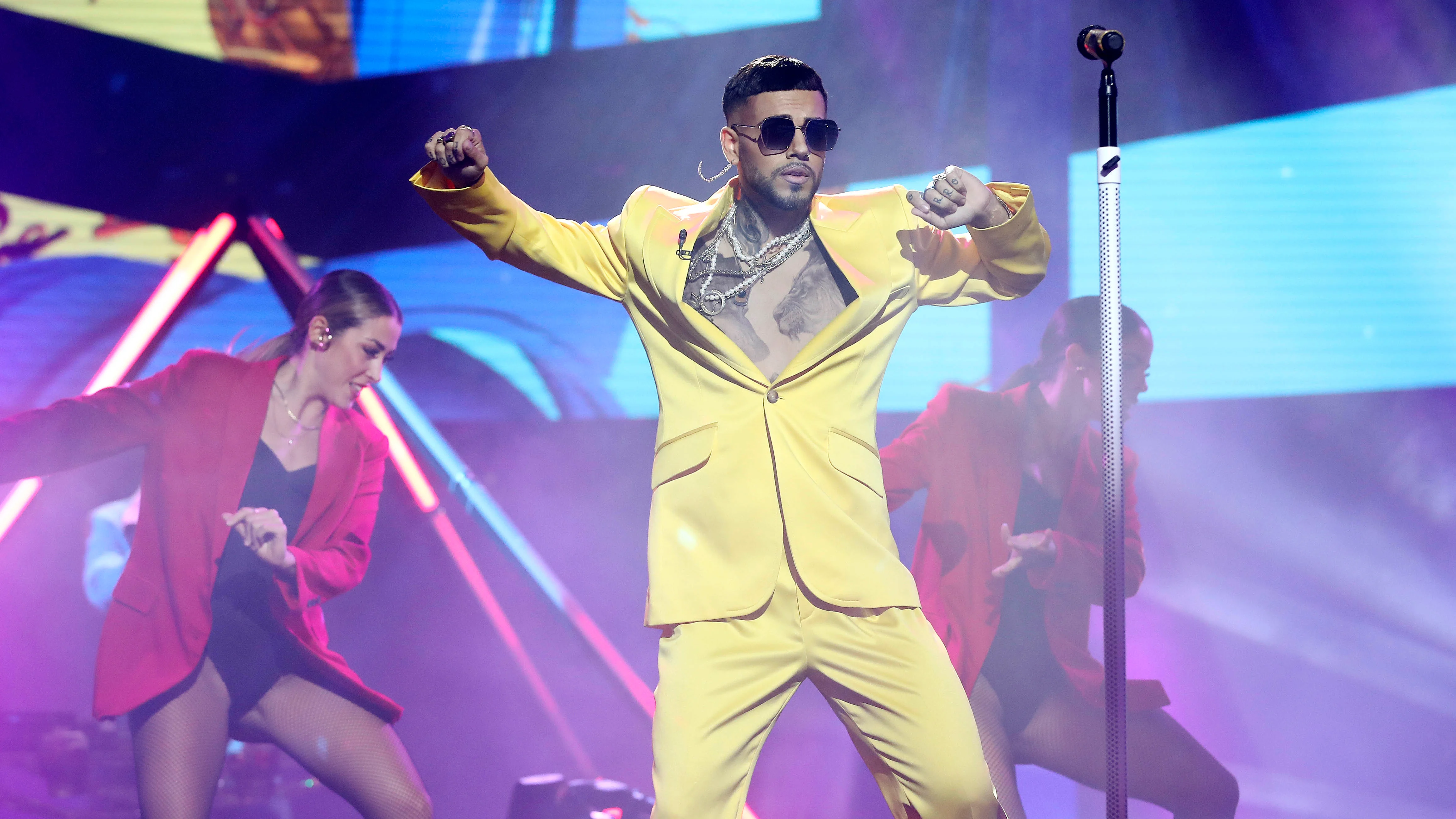 Agoney quiere ‘Todo de ti’ como Rauw Alejandro Agoney quiere ‘Todo de ti’ como Rauw Alejandro