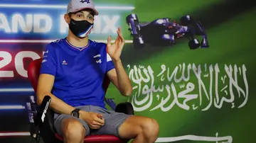 Esteban Ocon, sobre su relación con Alonso: "Escuché muchas cosas negativas suyas pero... ¡ninguna es verdad!" Esteban Ocon, sobre su relación con Alonso: "Escuché muchas cosas negativas suyas pero... ¡ninguna es verdad!"