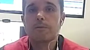 Rubén López, vulcanólogo, sobre la nueva boca del volcán de La Palma: "No se descartan nuevos centros de emisión" Rubén López, vulcanólogo, sobre la nueva boca del volcán de La Palma: "No se descartan nuevos centros de emisión"