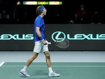 Medvedev y Rublev dan a Rusia su tercera Copa Davis tras vencer a Croacia por la vía rápida Medvedev y Rublev dan a Rusia su tercera Copa Davis tras vencer a Croacia por la vía rápida