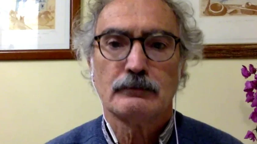 Jordi Mancebo, jefe de UCI: "Se recomienda evitar los contactos masivos esta Navidad" Jordi Mancebo, jefe de UCI: "Se recomienda evitar los contactos masivos esta Navidad"