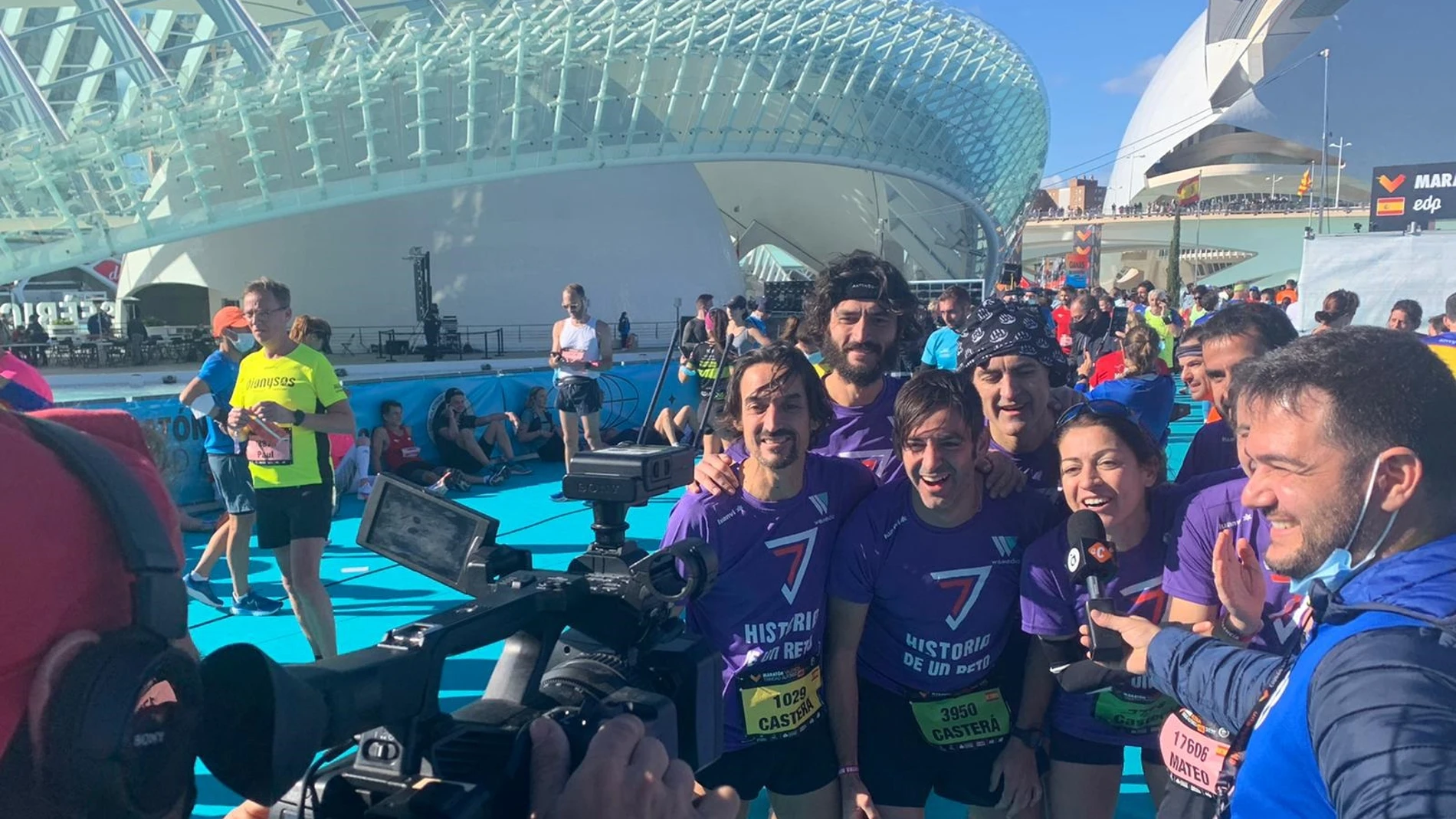 Los hermanos Casterá Brugada logran el récord de hermanos juntos corriendo un maratón en el Maratón de Valencia