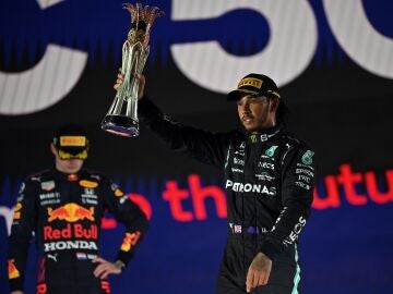 Lewis Hamilton: "No entendí por qué de repente Verstappen pisó el freno con fuerza"