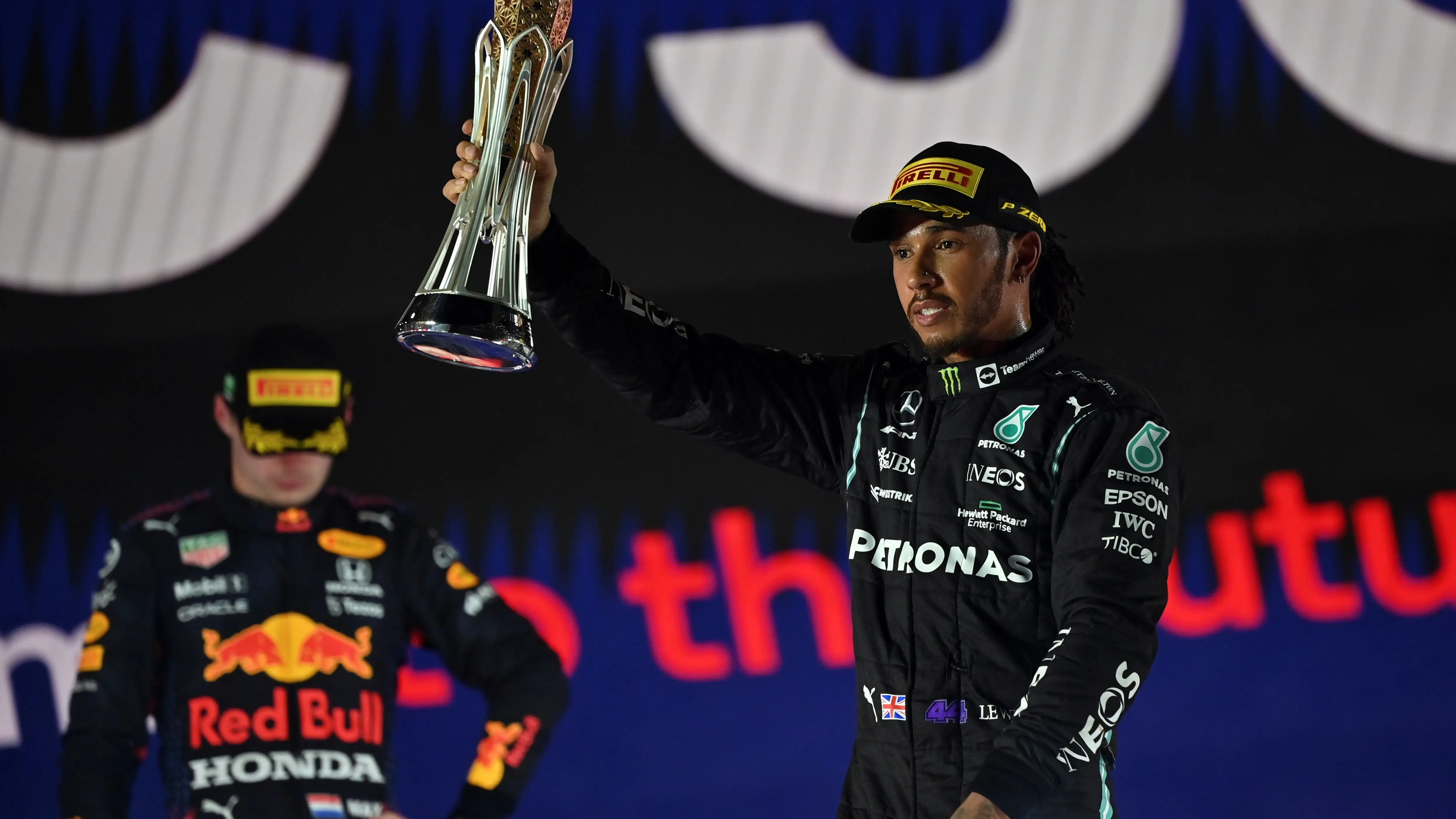 Lewis Hamilton: "No entendí por qué de repente Verstappen pisó el freno con fuerza" Lewis Hamilton: "No entendí por qué de repente Verstappen pisó el freno con fuerza"