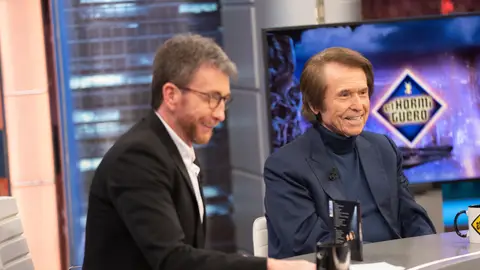 La anécdota de Raphael en su primer concierto en Rusia: ¿Le pusieron espías? La anécdota de Raphael en su primer concierto en Rusia: ¿Le pusieron espías?
