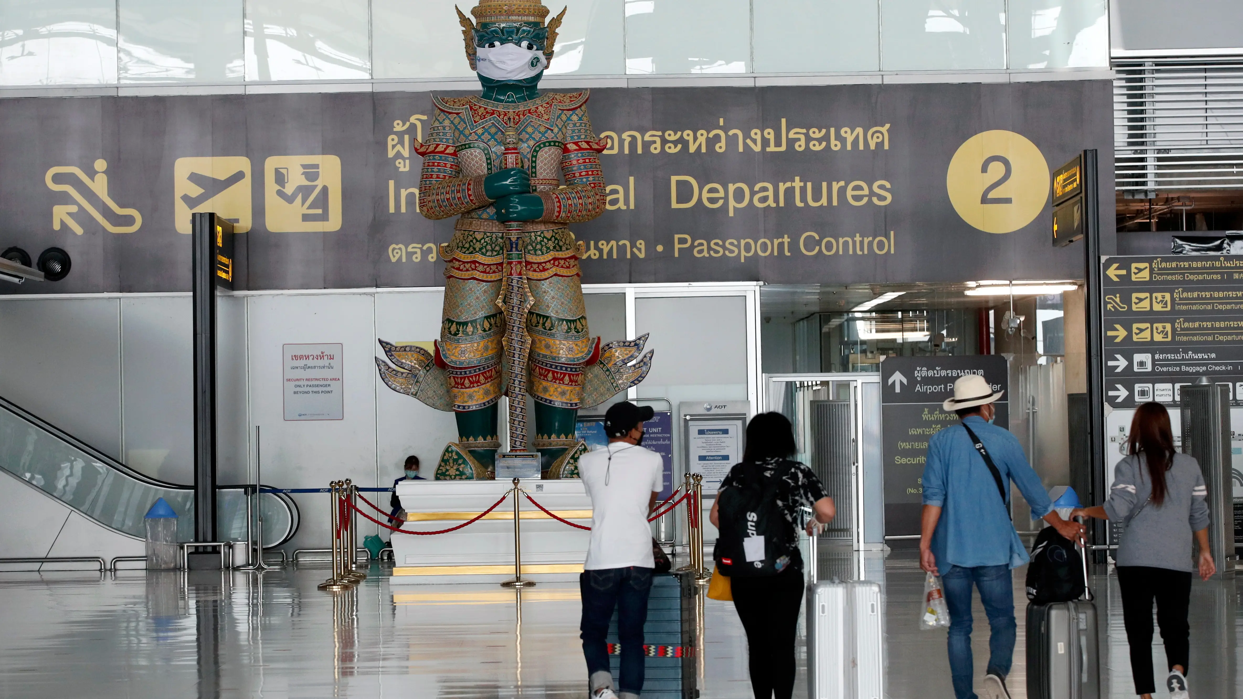 Tailandia detecta el primer positivo de la variante ómicron en un viajero procedente de España Tailandia detecta el primer positivo de la variante ómicron en un viajero procedente de España