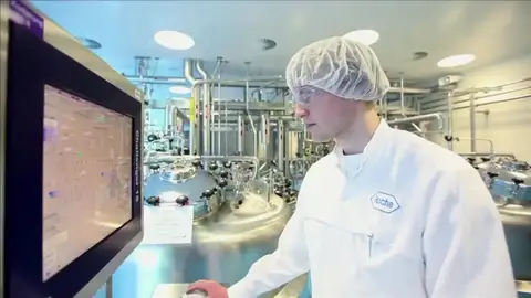 El laboratorio Roche lanza un nuevo test Covid-19 para diferenciar la enfermedad de la gripe El laboratorio Roche lanza un nuevo test Covid-19 para diferenciar la enfermedad de la gripe