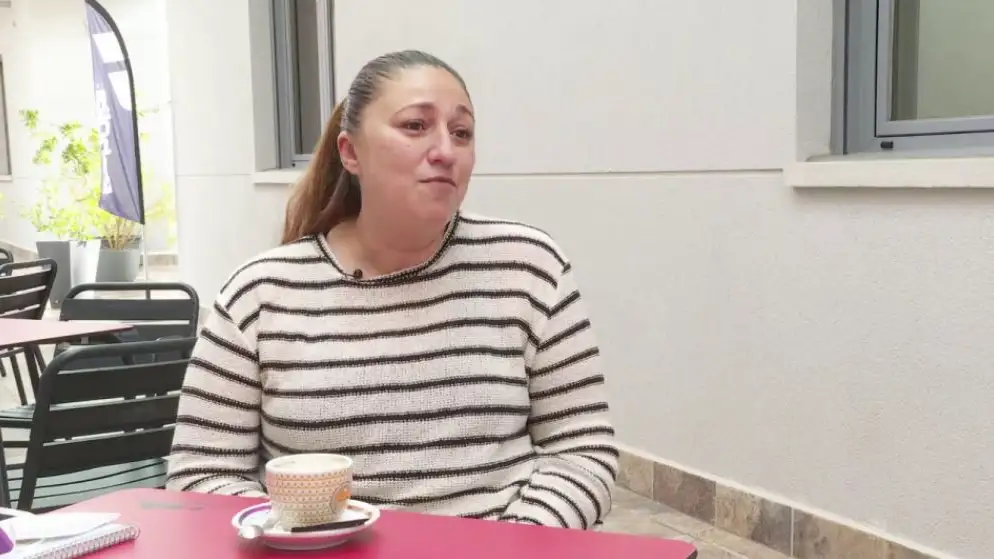 Despedidos tras meses de baja por covid persistente: "Es un doble castigo, estamos enfermos y fuera del mercado laboral" Despedidos tras meses de baja por covid persistente: "Es un doble castigo, estamos enfermos y fuera del mercado laboral"