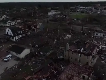 Así ha quedado la zona cero de los tornados en Estados Unidos Así ha quedado la zona cero de los tornados en Estados Unidos