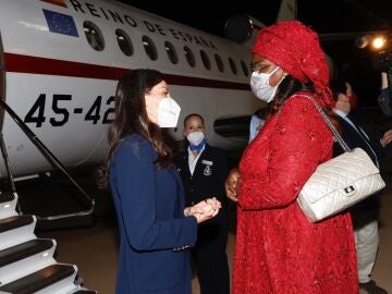 La Reina Letizia llegando Senegal