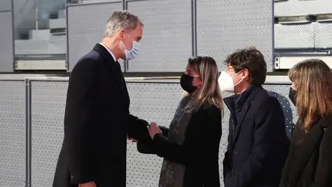Felipe VI saluda a los familiares de Manolo Santana Felipe VI saluda a los familiares de Manolo Santana