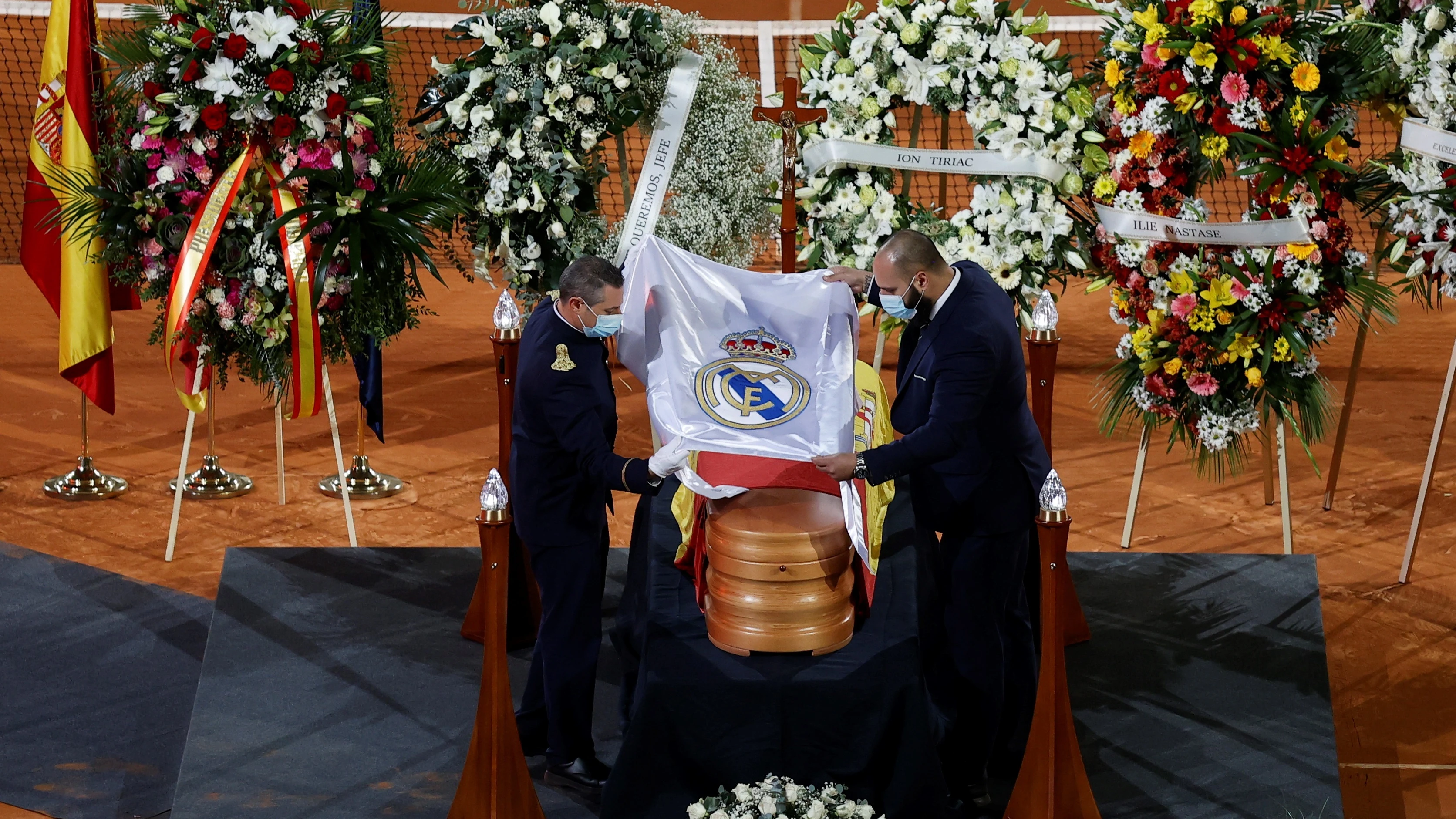 El f&eacute;retro de Manolo Santana en la Caja M&aacute;gica