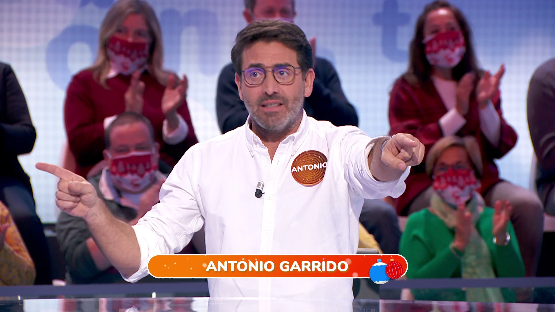 &iexcl;Al detalle! &iquest;Se han puesto de acuerdo los invitados de &lsquo;Pasapalabra&rsquo; para vestirse iguales?
