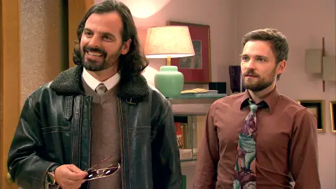 Medina y Sonia vuelven a ser ‘amigos’ pero una llegada inesperada pondrá en alerta al joven Medina y Sonia vuelven a ser ‘amigos’ pero una llegada inesperada pondrá en alerta al joven