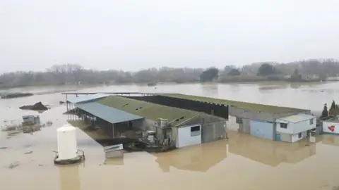 Destrozos por las crecidas de los ríos Destrozos por las crecidas de los ríos