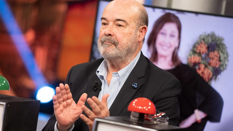 Pablo Motos, Javier Cámara y Antonio Resines rinden homenaje a Verónica Forqué