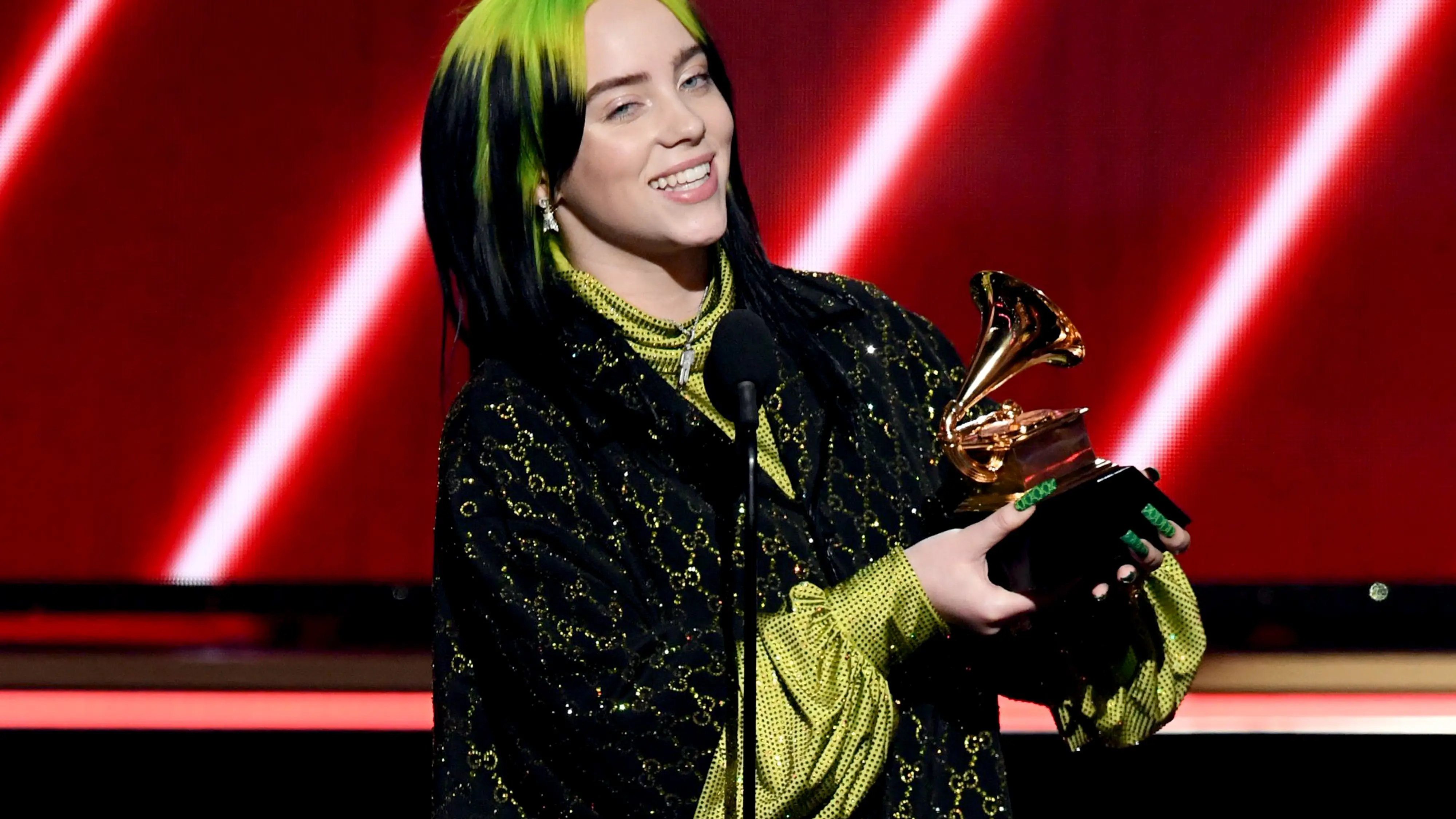 Billie Eilish revela que ver pornograf&iacute;a desde los 11 a&ntilde;os le ha "destrozado el cerebro"