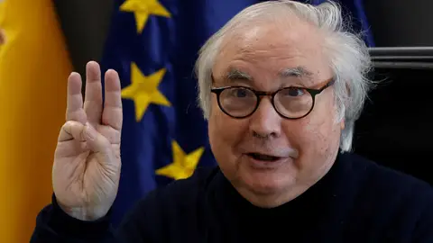 Dimite el ministro de Universidades, Manuel Castells Dimite el ministro de Universidades, Manuel Castells