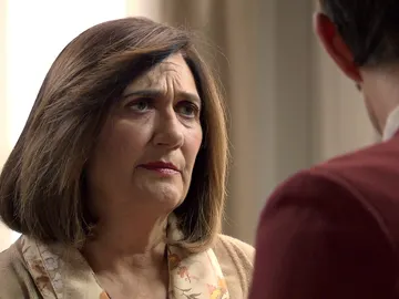 Carmen trata de abrirle los ojos a Raúl, empeñado en recuperar a Coral Carmen trata de abrirle los ojos a Raúl, empeñado en recuperar a Coral