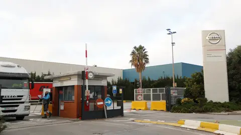Nissan fabrica su último coche en Barcelona después de 42 años de actividad Nissan fabrica su último coche en Barcelona después de 42 años de actividad