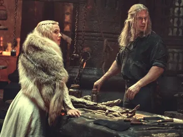 Henry Cavill y Freya Allan como Geralt y Ciri en 'The Witcher' Henry Cavill y Freya Allan como Geralt y Ciri en 'The Witcher'