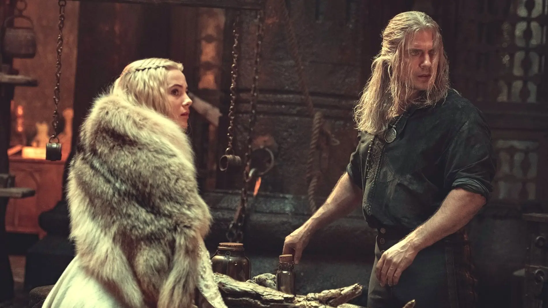 Henry Cavill y Freya Allan como Geralt y Ciri en 'The Witcher'