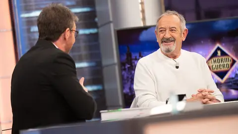 Las llamadas más relevantes que ha recibido Karlos Arguiñano: "Me llamó el ministro de Cultura" Las llamadas más relevantes que ha recibido Karlos Arguiñano: "Me llamó el ministro de Cultura"