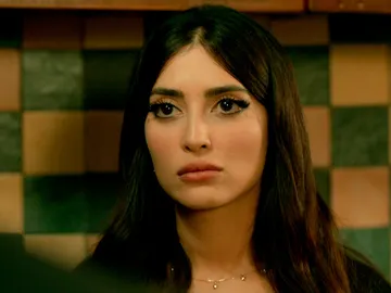 Müjgan no soporta ver a Yilmaz cerca de Züleyha Müjgan no soporta ver a Yilmaz cerca de Züleyha