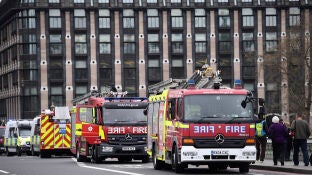 Cuatro ni&ntilde;os mueren en un incendio de una casa en Londres