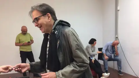 El nuevo ministro de Universidades, Joan Subirats, votó en el referéndum ilegal del 1 de octubre El nuevo ministro de Universidades, Joan Subirats, votó en el referéndum ilegal del 1 de octubre