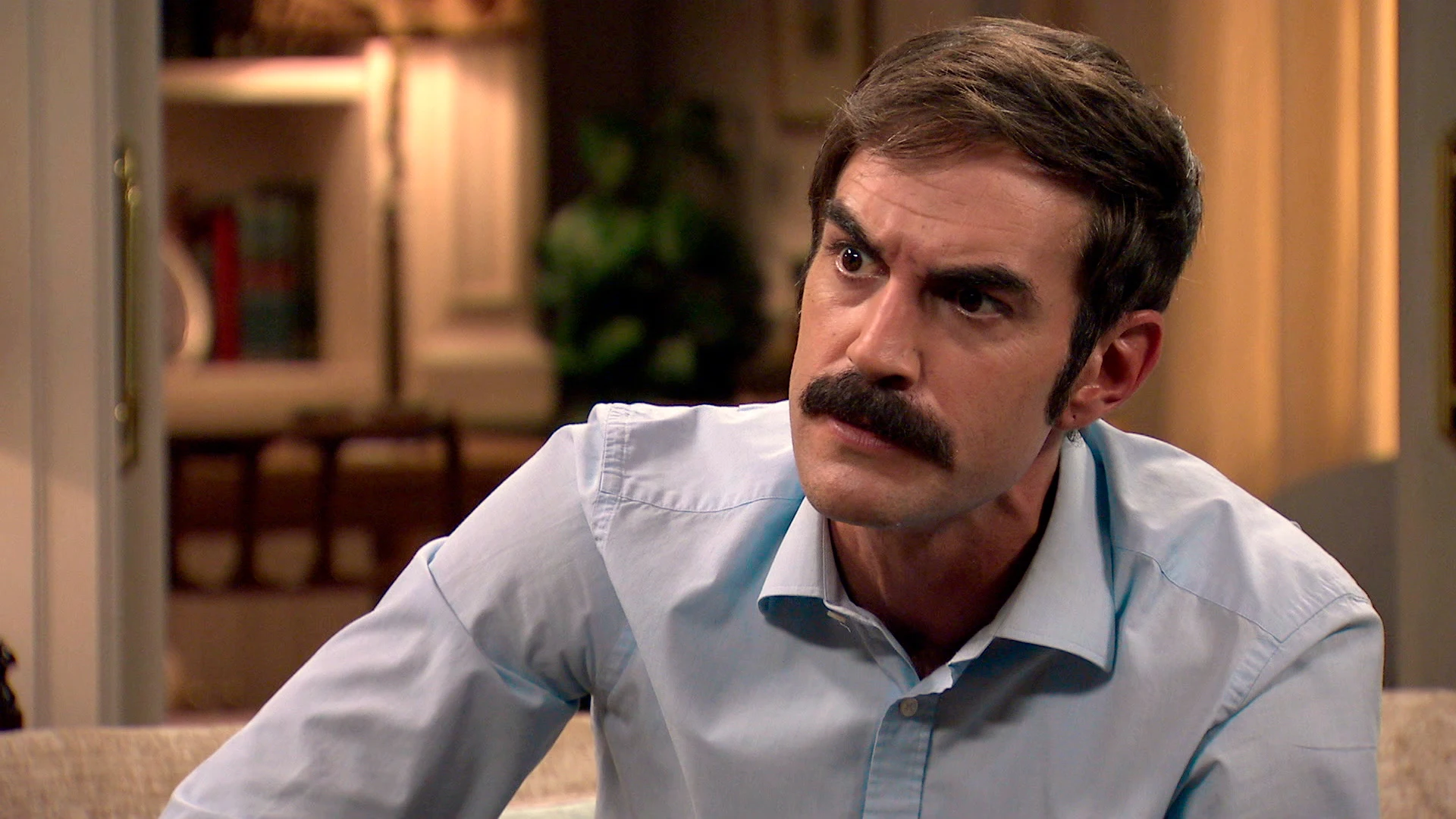 Ra&uacute;l insin&uacute;a a Coral que est&aacute; enamorada de otro 