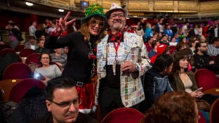 Los disfraces m&aacute;s divertidos del sorteo de la Loter&iacute;a de Navidad en el Teatro Real
