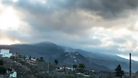 Cuarto día sin rastro en el subsuelo de tremor volcánico Cuarto día sin rastro en el subsuelo de tremor volcánico