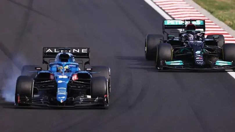 La FIA elige como 'Mejor acci&oacute;n del a&ntilde;o' la lucha entre Alonso y Hamilton en Hungr&iacute;a