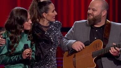 Gran sorpresa de sus dos ganadores: el emotivo reencuentro de Malú con María Parrado y David Barrull