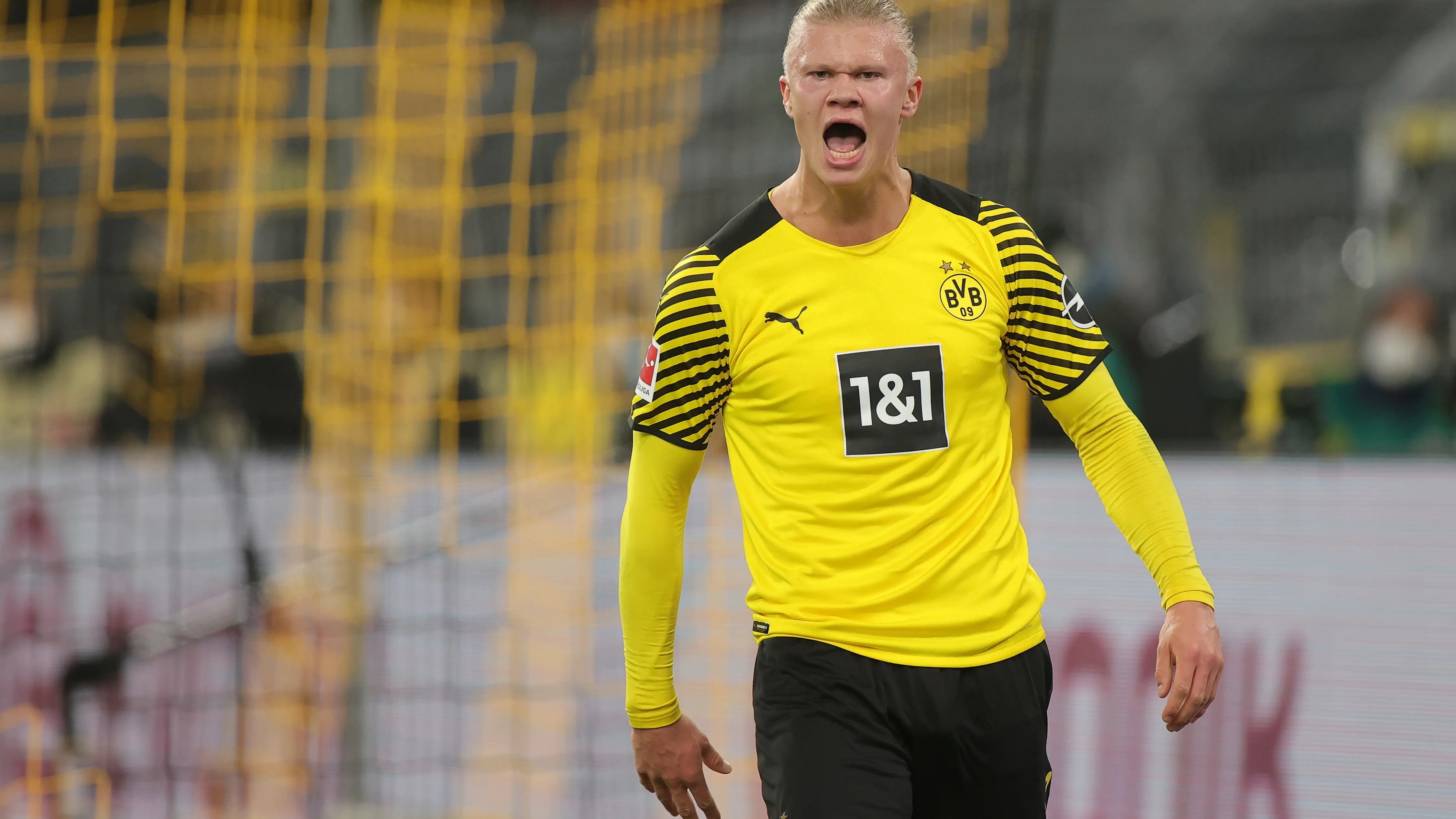 El Borussia confirma el interés del Real Madrid por Haaland: "Está muy interesado en él" El Borussia confirma el interés del Real Madrid por Haaland: "Está muy interesado en él"