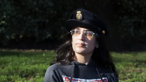 “Mi padre se enteró de mi nacimiento en una guardia”, ¿Cómo vive las Navidades la hija de un policía? Alma María López Fuentes - Hija de policía