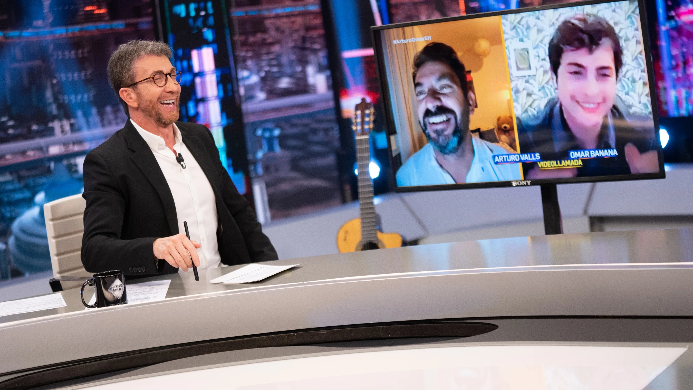 Arturo Valls y la anécdota más accidentada de '¡Ahora caigo!': "Una trampilla que no estaba previsto que se abriera" Arturo Valls y la anécdota más accidentada de '¡Ahora caigo!': "Una trampilla que no estaba previsto que se abriera"