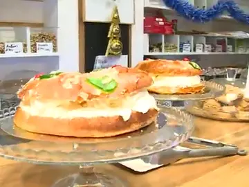 El Ministerio de Consumo avisa sobre el relleno de nata del Roscón de Reyes El Ministerio de Consumo avisa sobre el relleno de nata del Roscón de Reyes